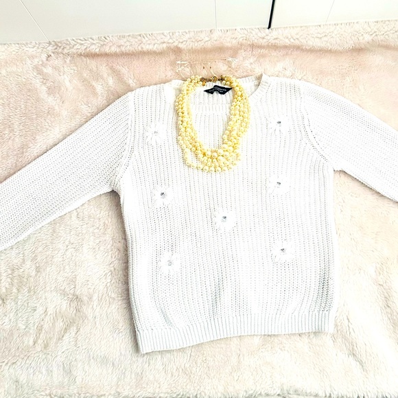 White Crystal Embroidered Cardigan - Picture 9 of 13
